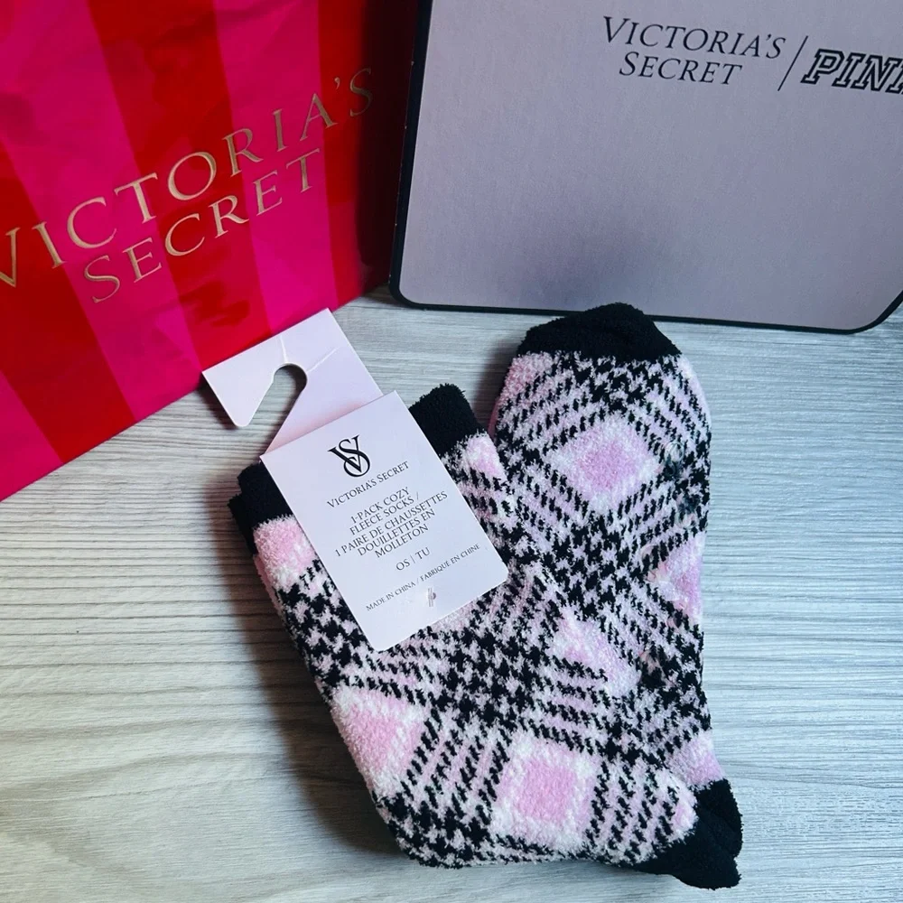 💕 Plaid Cozy Fleece Socks Victoria Secret One Size NWT